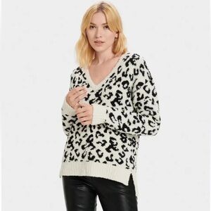 UGG UGG Cecilia V- Neck Sweater